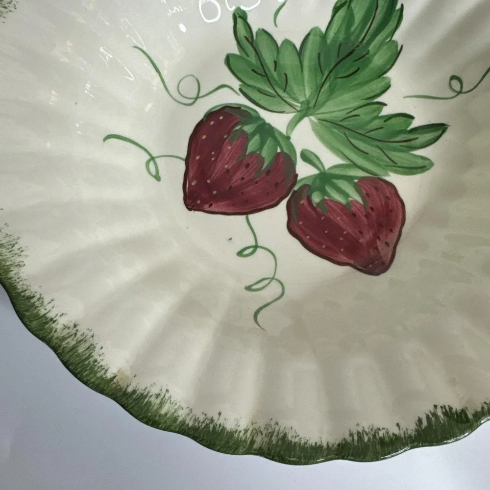 Blue Ridge Southern Pottery Serving Bowl Wild Strawberry‎ Pattern 9.5 inch